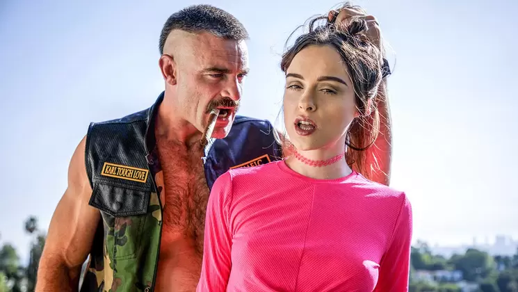 Lily Glee loose the Strip Poker TOUGHLOVEX