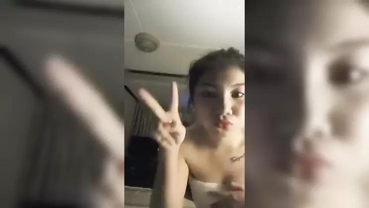 Vietnamese girl sexy dance with underwears part 2