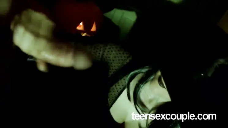 Teensexcouple Halloween Witchs Handjob