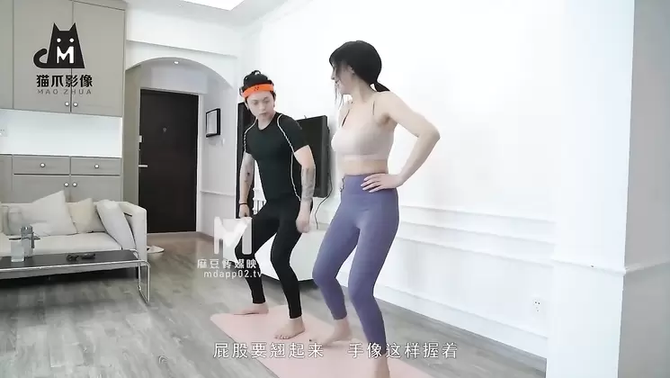 Strong desire double practice yoga Bai Ruobing (Cuckoo)