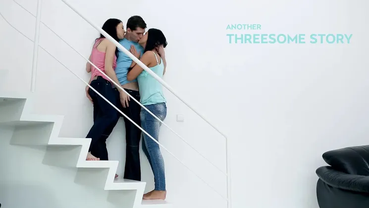 Threesome seduction
