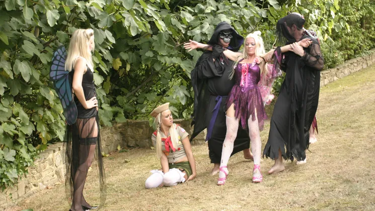 Cindy Behr, Michelle Thorne And Starr Perform During A Six-Way Sex Scene