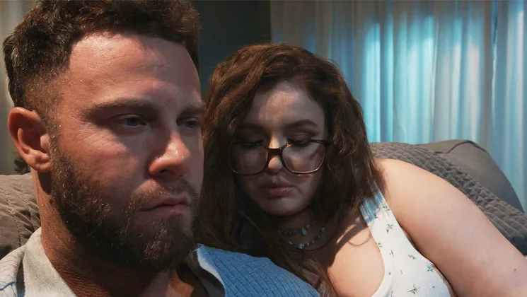 BBW beauty roleplays as stranger with BF