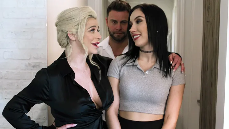 Desperate Latina threesome with clients