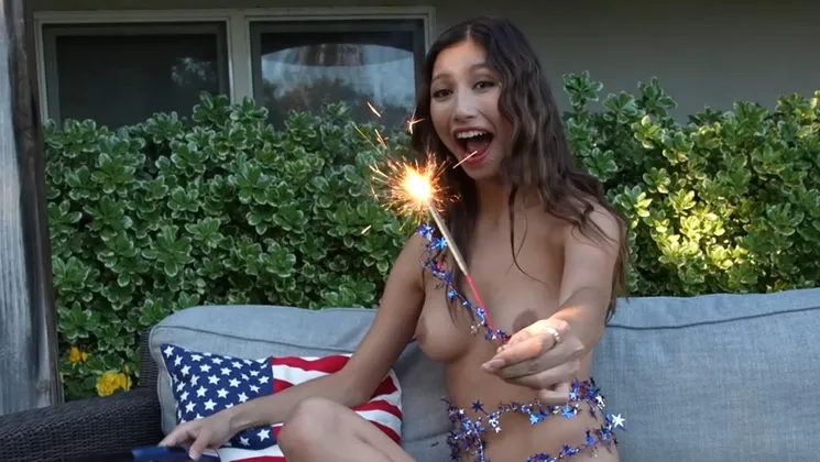 Nude latina lets her personality shine