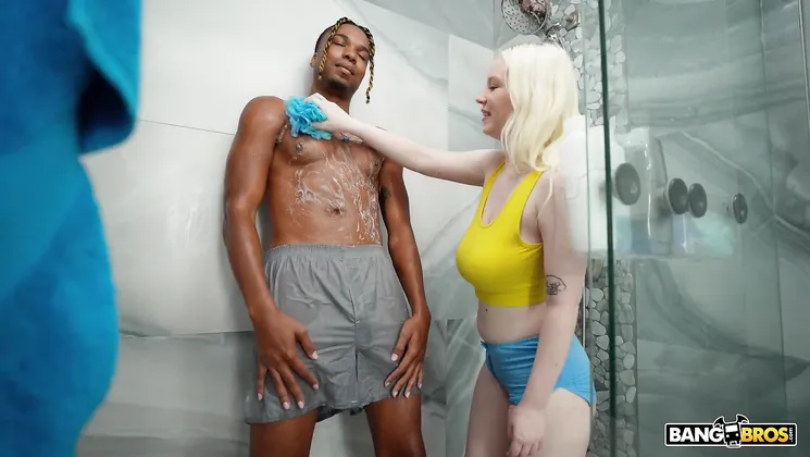 Gigi's Massive Tits Bounce on BBC in Hardcore Interracial Action