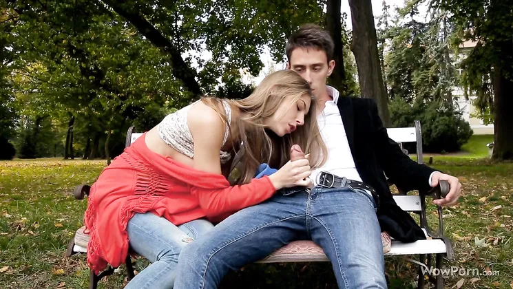 Watch this petite teen take a hot outdoor cumshot in her mouth