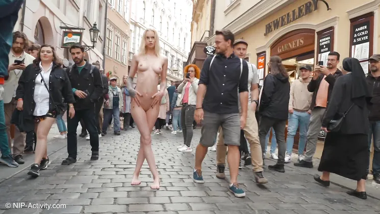 Ariela-Nude in Public