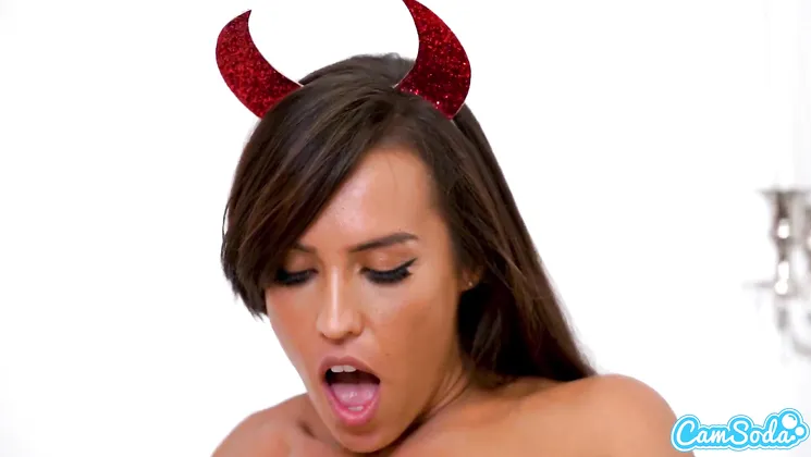 Aj Applegate Angel Vs Kelsi Monroe Devil - Thick Curvy MILF Big Ass Eating Battle