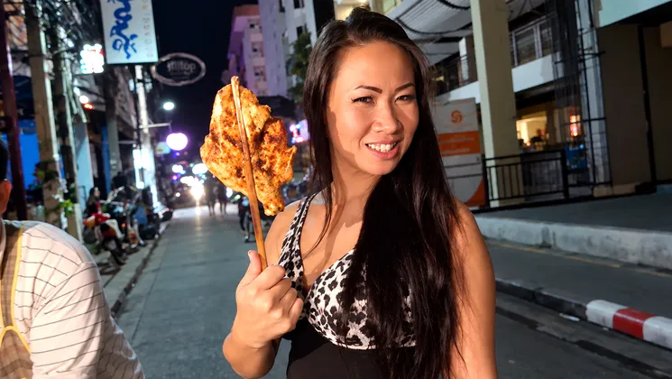 Horny mature Thai MILF picked up for sex